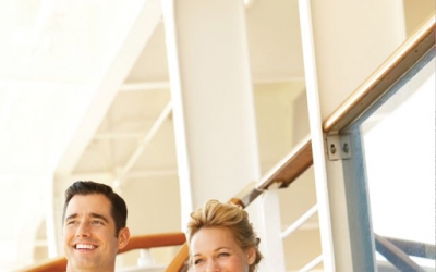 Cruising Through Your Honeymoon – Set sail to newlywed bliss aboard a custom cruise