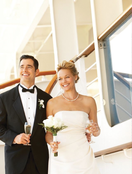 Cruising Through Your Honeymoon – Set sail to newlywed bliss aboard a custom cruise