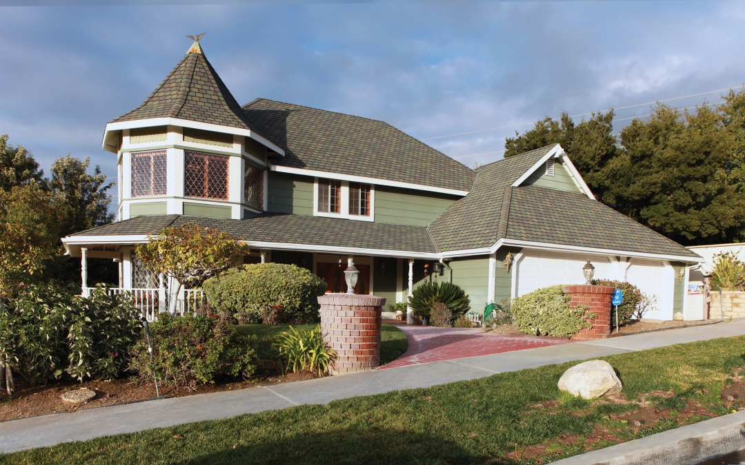 This Entertainer’s Home Is Just Right