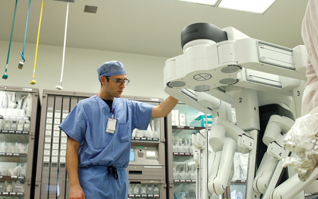 Physicians Focus on YOU at Henry Mayo – The daVinci X1 Surgical System & Dr. Sevan Stepanian