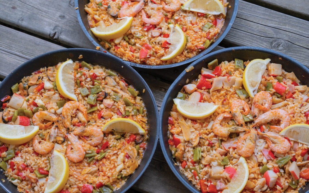 The Perfect Recipe for the Holiday Season – PAELLA