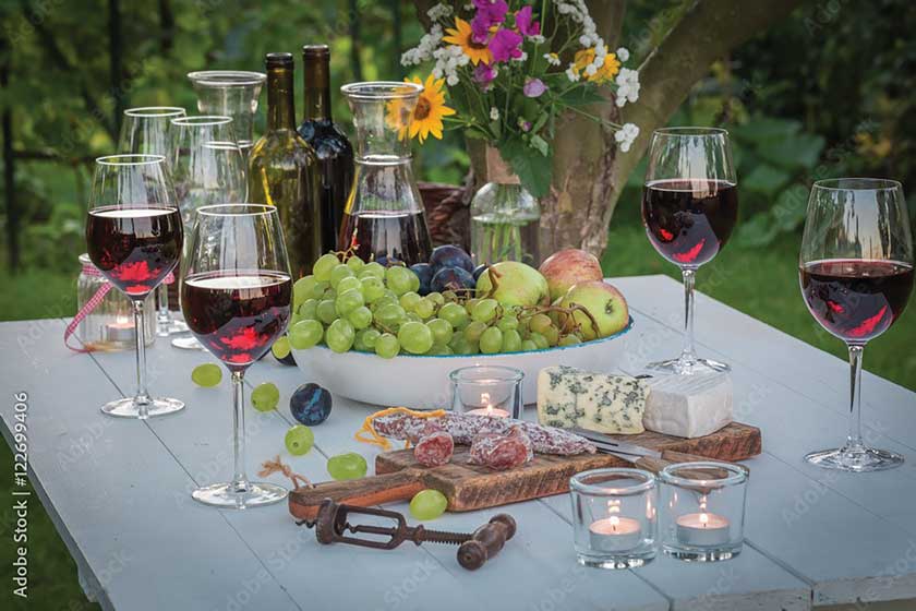 Outdoor Summer Dining & Wine