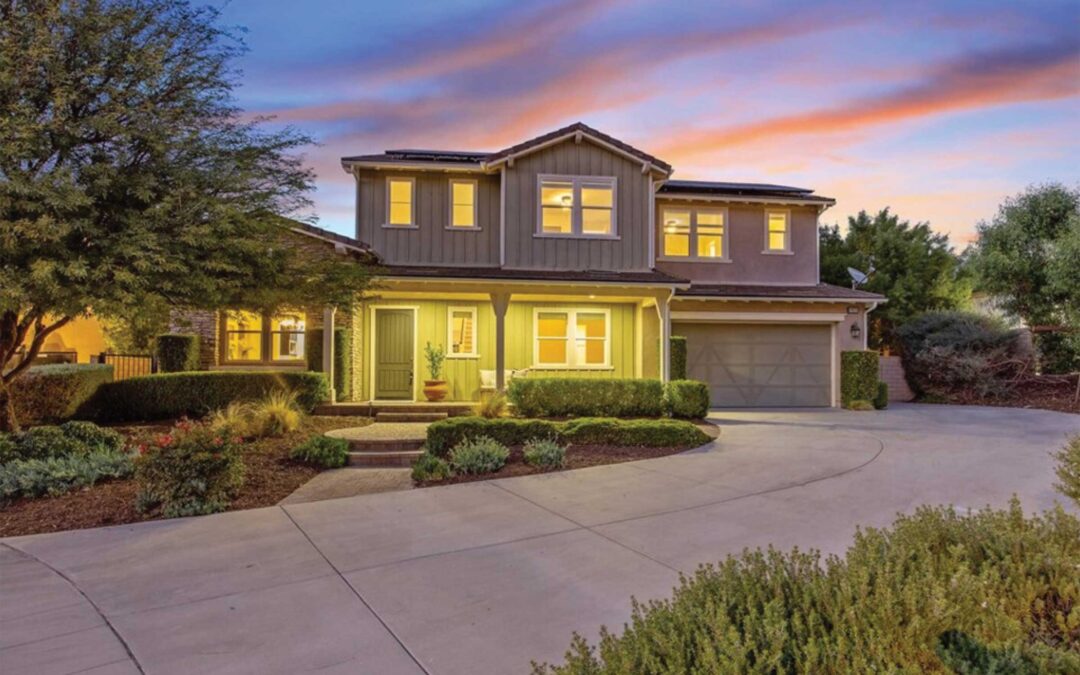 A Hilltop Haven with Endless Views